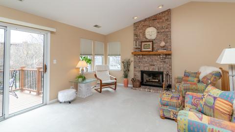 6571 Snug Harbor Dr, Willowbrook, IL 60527 photo 11