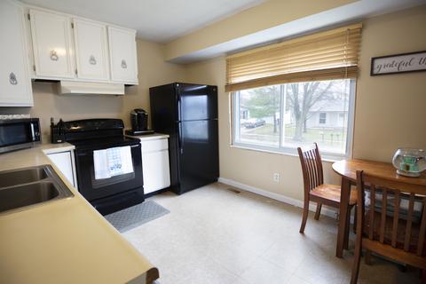 1310 Dalton Dr, Normal, IL 61761 photo 8