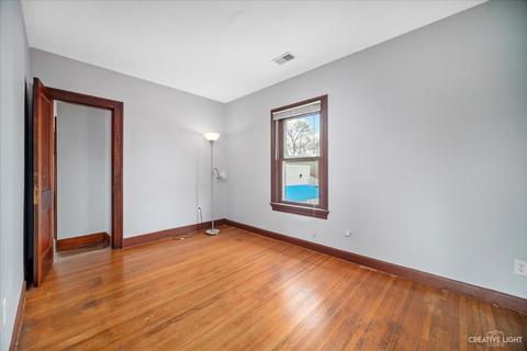 121 Jackson St, Aurora, IL 60505 photo 16