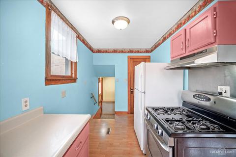 121 Jackson St, Aurora, IL 60505 photo 12