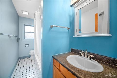 121 Jackson St, Aurora, IL 60505 photo 14