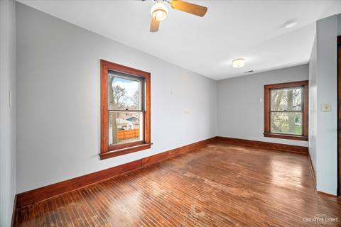 121 Jackson St, Aurora, IL 60505 photo 17