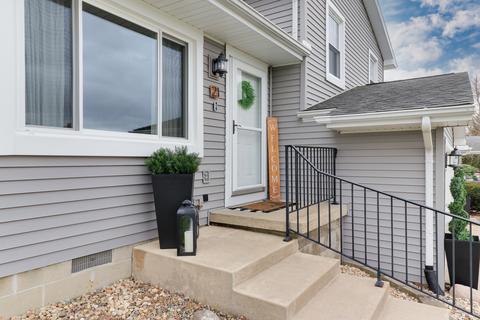 21 Ivey Ct, Bloomington, IL 61701 photo 2