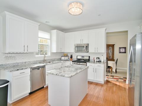 2181 Edgartown Ln, Hoffman Estates, IL 60192 photo 4
