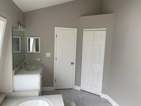 2084 Gladstone Dr, Wheaton, IL 60189 photo 18