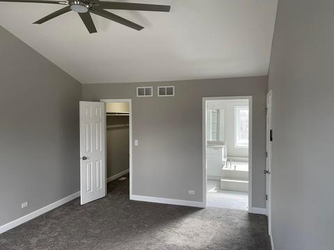 2084 Gladstone Dr, Wheaton, IL 60189 photo 14