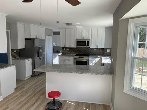 2084 Gladstone Dr, Wheaton, IL 60189 photo 8