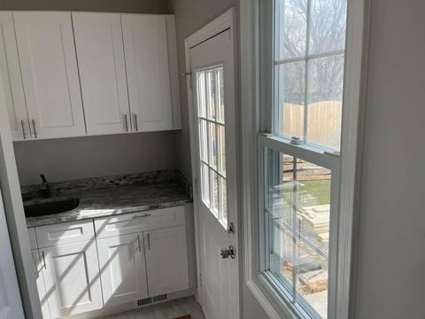 2084 Gladstone Dr, Wheaton, IL 60189 photo 9