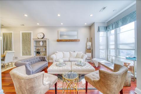 1663 N Richmond St, Chicago, IL 60647 photo 4