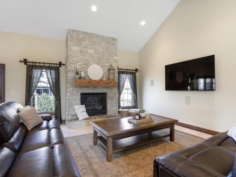 1058 Mugho Ct, Normal, IL 61761 photo 2