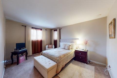 873 E Grant Dr, Des Plaines, IL 60016 photo 13