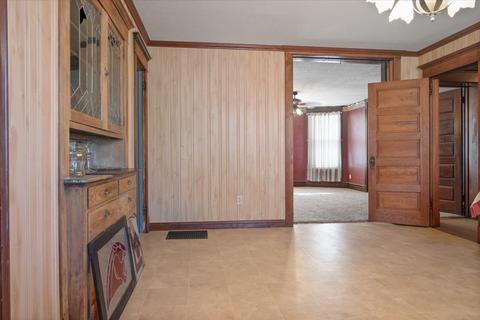 502 E Cedar St, Le Roy, IL 61752 photo 11