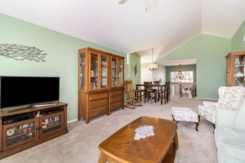 331 Ashford Cir #3, Bartlett, IL 60103 photo 5