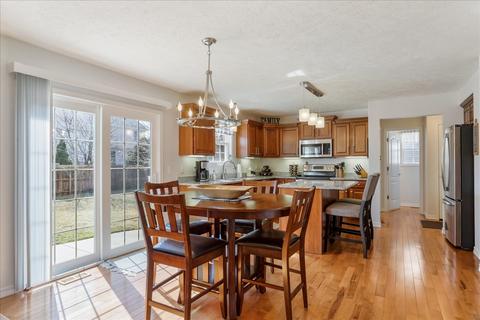 3043 Grey Hawk Dr, Normal, IL 61761 photo 6