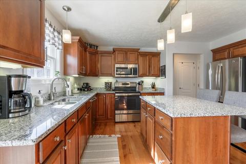 3043 Grey Hawk Dr, Normal, IL 61761 photo 8