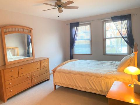 1040 Wakefield Dr, Elgin, IL 60120 photo 18