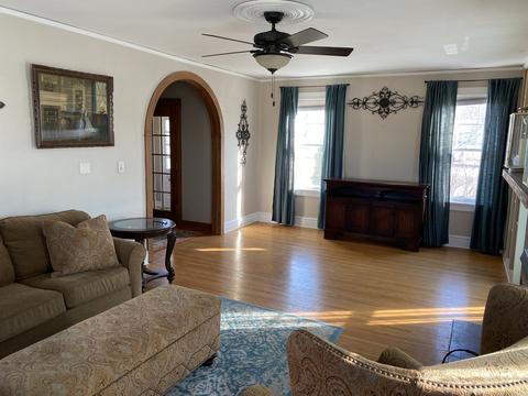 1609 11th St, Peru, IL 61354 photo 2