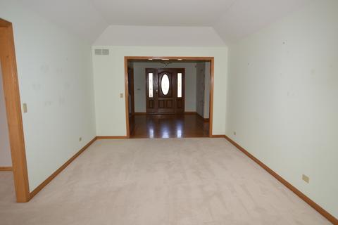 7115 Burning Tree Dr, Mchenry, IL 60050 photo 12