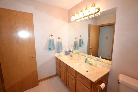 7115 Burning Tree Dr, Mchenry, IL 60050 photo 13