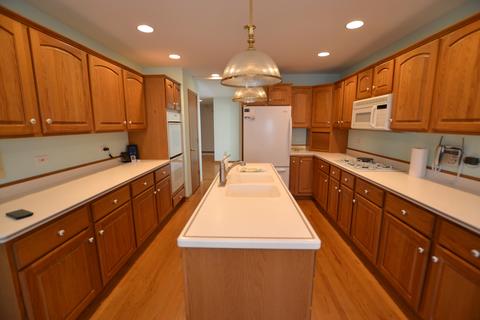 7115 Burning Tree Dr, Mchenry, IL 60050 photo 15