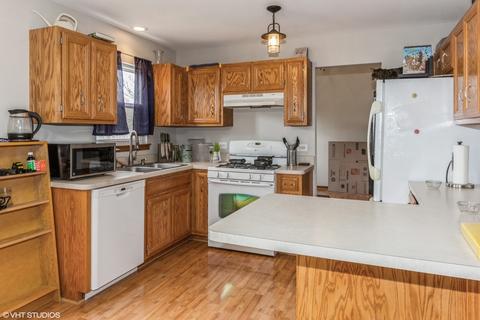 1306 Bluejay Ln, Plainfield, IL 60586 photo 4