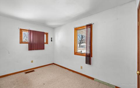 242 2nd St, Elgin, IL 60123 photo 8