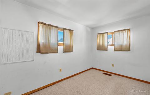 242 2nd St, Elgin, IL 60123 photo 9