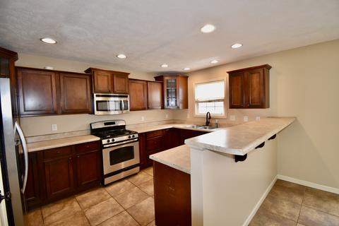 1648 Belclare Rd, Normal, IL 61761 photo 10