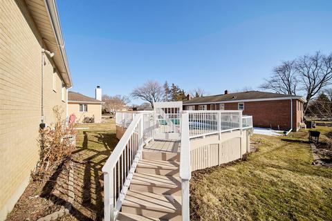 720 N 8th Ave, Addison, IL 60101 photo 9