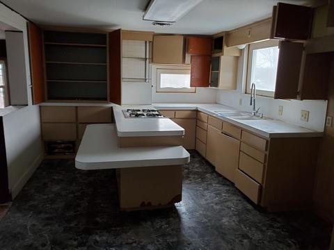 214 E 2nd St, Spring Valley, IL 61362 photo 8