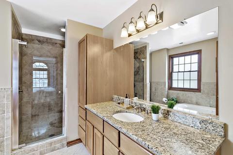 30 S Herbert Rd, Riverside, IL 60546 photo 11