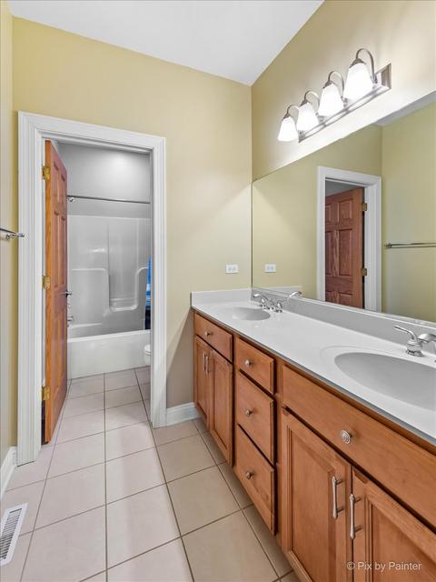 208 S Emerald Dr, Mchenry, IL 60051 photo 16