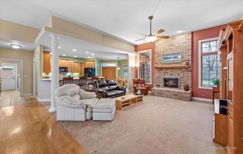 208 S Emerald Dr, Mchenry, IL 60051 photo 7