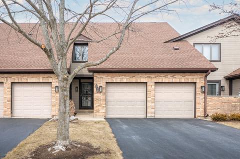 1758 Pebble Beach Dr, Hoffman Estates, IL 60169 photo 1