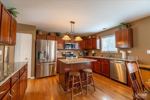 89 Old Post Rd, Oswego, IL 60543 photo 5