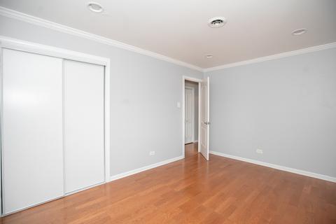 965 W Grant Dr, Des Plaines, IL 60016 photo 16