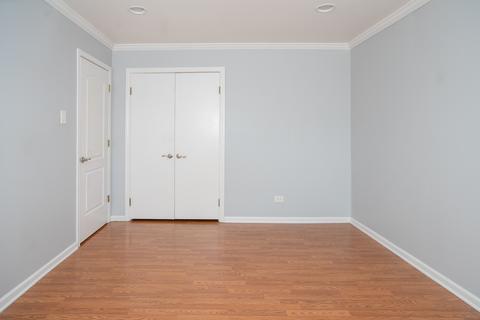 965 W Grant Dr, Des Plaines, IL 60016 photo 17