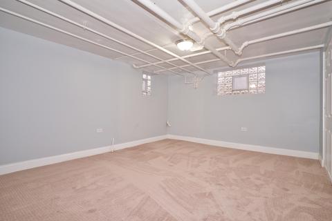 6440 N Artesian Ave, Chicago, IL 60645 photo 25