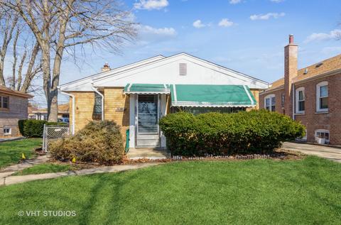 15 E 141st St, Riverdale, IL 60827