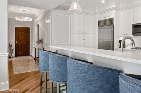 21 E Huron St #1306, Chicago, IL 60611 photo 6