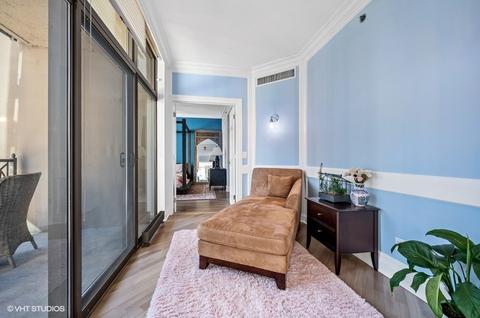 21 E Huron St #1306, Chicago, IL 60611 photo 8