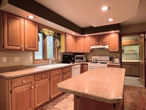 11 Bevan Dr, Kankakee, IL 60901 photo 10