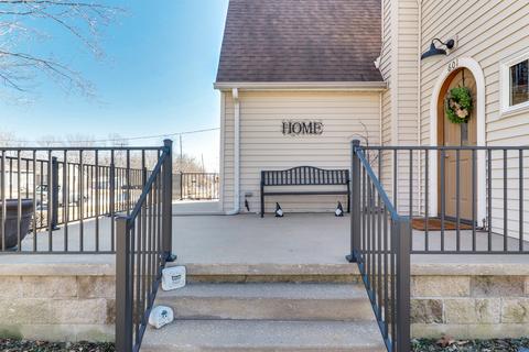 601 Elm St, Delavan, IL 61734 photo 5