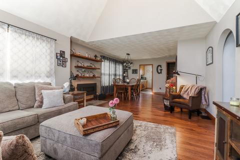 601 Elm St, Delavan, IL 61734 photo 9