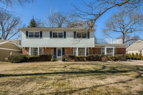 1016 Delles Rd, Wheaton, IL 60189 photo 1
