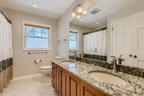 1016 Delles Rd, Wheaton, IL 60189 photo 18