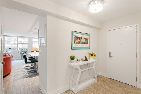 40 E Cedar St #3C, Chicago, IL 60611 photo 2