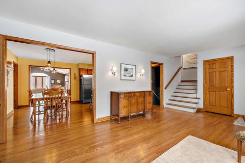 347 61st St, Willowbrook, IL 60527 photo 6