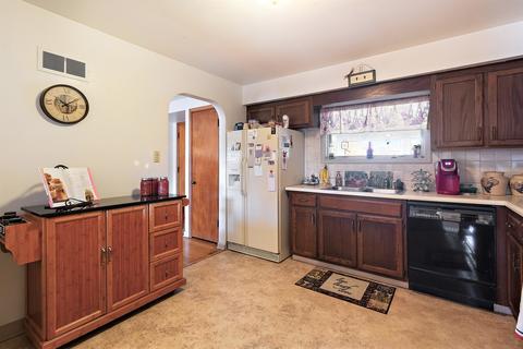 1290 W Walnut St, Kankakee, IL 60901 photo 7
