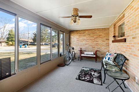 1290 W Walnut St, Kankakee, IL 60901 photo 2